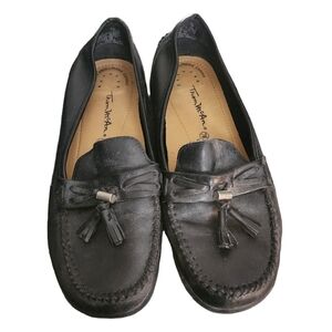 Thom McAn Black Leather Slip-Ons